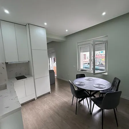 Apartment Rea *