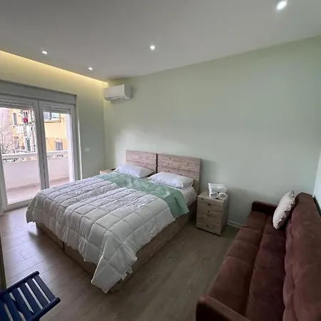Apartment Rea *